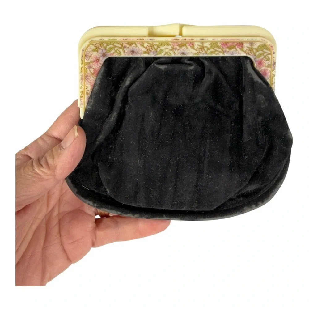Vintage Black Velvet‎ Clutch